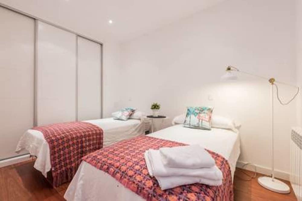 Hostal Salamanca Madrid Luaran gambar