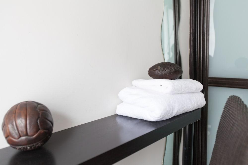 Hostal Salamanca Madrid Luaran gambar